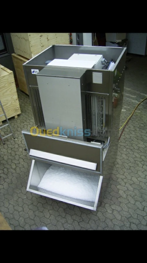 MACHINE GLACON