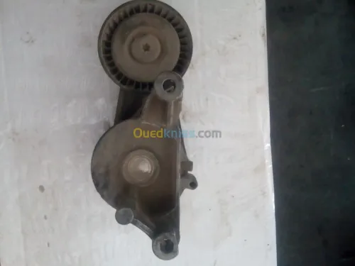 Pieces moteur 2.0l tdi VW golf 5 