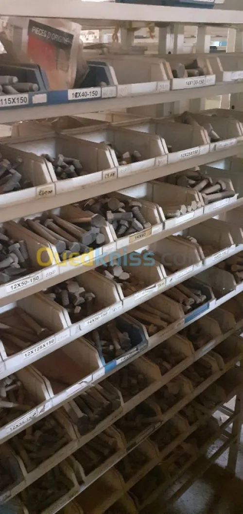 Lot de boulons et visses