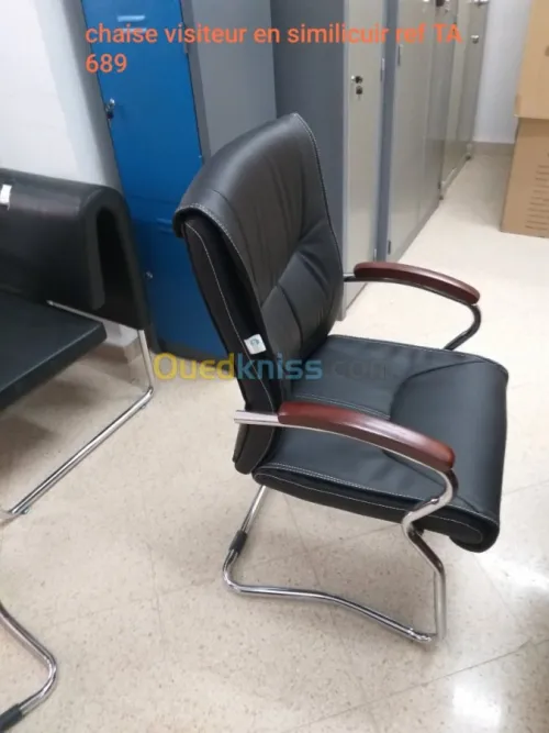 Mobilier de bureau et siegeries