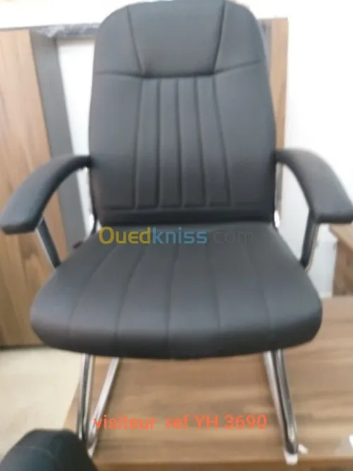 Mobilier de bureau et siegeries