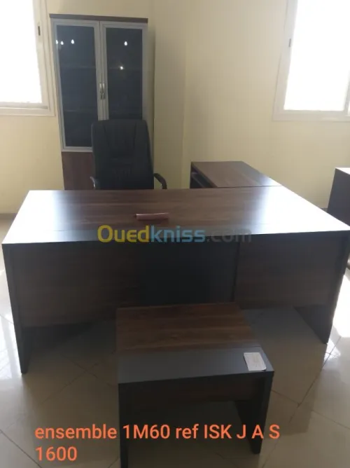 Mobilier de bureau et siegeries