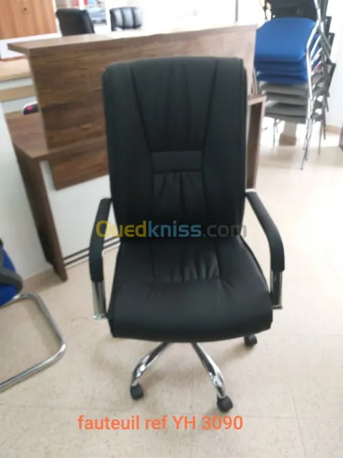 Mobilier de bureau et siegeries
