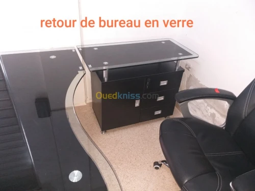 Mobilier de bureau et siegeries