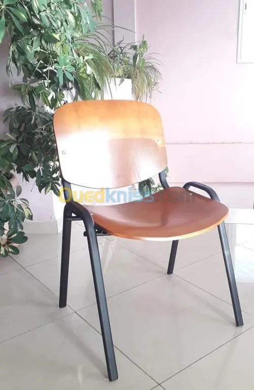 Mobilier de bureau et siegeries