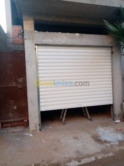 Rideaux, vérin, coulissant