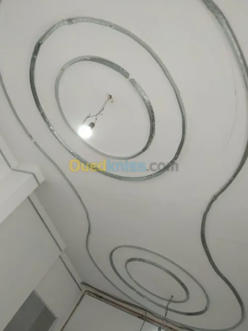 Placo plate et PVC 