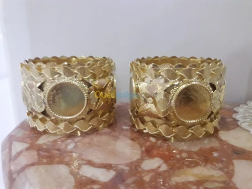 02 bracelets a vendre 18 k