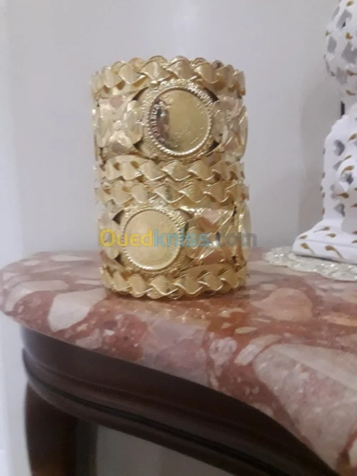 02 bracelets a vendre 18 k