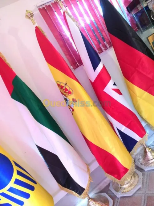 drapeaux national, internationales et personnalisé 
