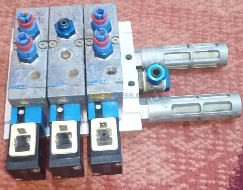 Distributeurs FESTO 5/2