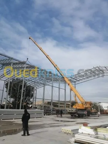 Location engins Clark et grue 