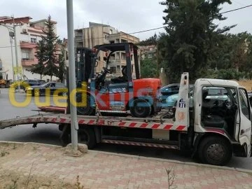 Location engins Clark et grue 