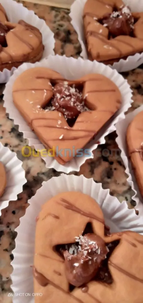 خبز والحلويات