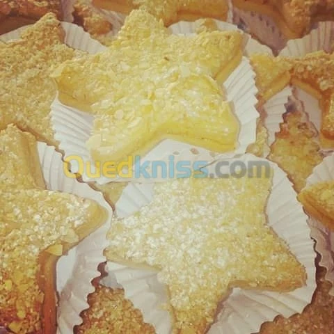 خبز والحلويات