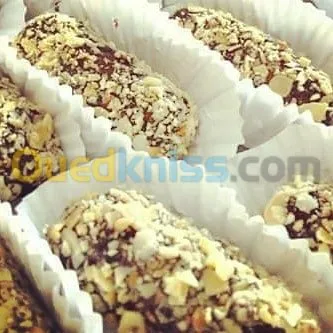 خبز والحلويات