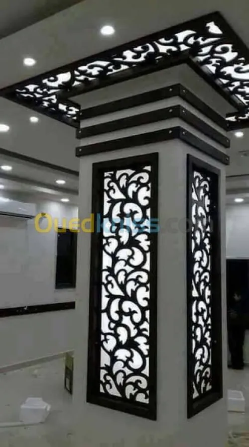 Décoration et découpe Forex 