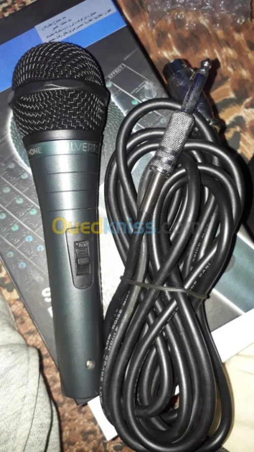 Microphone professionnel DYNAMIC ST-90