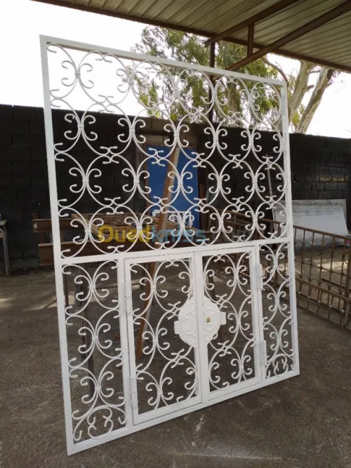 Serrurier, soudeur ,ferronnier