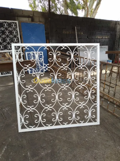 Serrurier, soudeur ,ferronnier