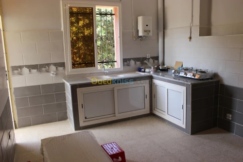 Location vacances Appartement F3 Tipaza Hadjeret ennous