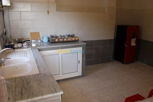 Location vacances Appartement F3 Tipaza Hadjeret ennous