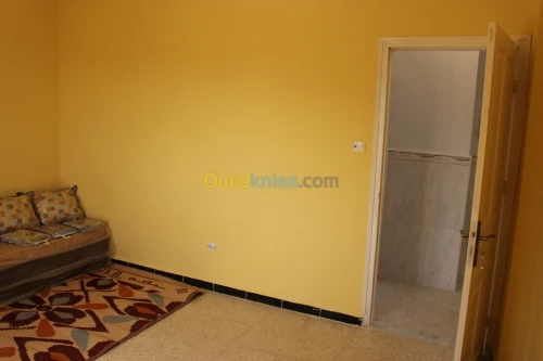 Location vacances Appartement F3 Tipaza Hadjeret ennous