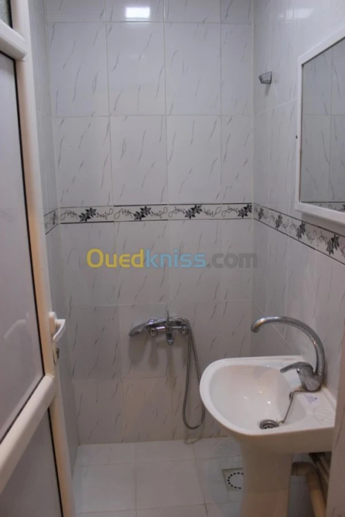 Location vacances Appartement F3 Tipaza Hadjeret ennous