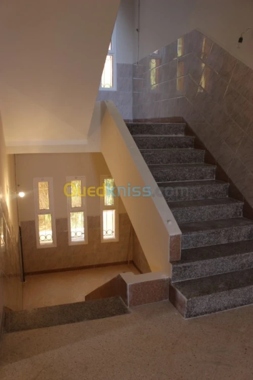Location vacances Appartement F3 Tipaza Hadjeret ennous