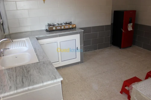 Location vacances Appartement F3 Tipaza Hadjeret ennous