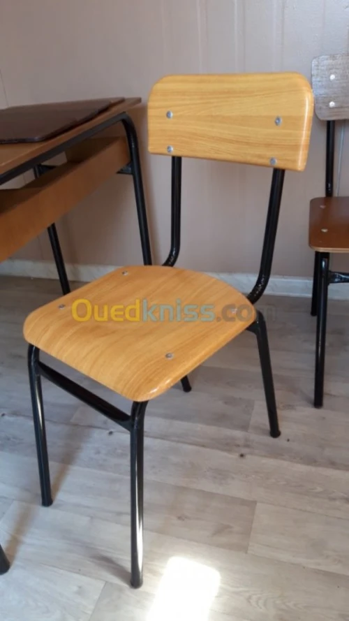 Fabrication de mobilier scolaire