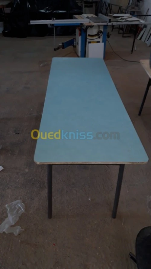Fabrication de mobilier scolaire
