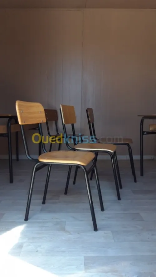 Fabrication de mobilier scolaire
