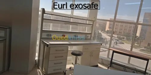 EQUIPEMENT DE LABORATOIRE