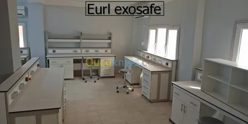 EQUIPEMENT DE LABORATOIRE