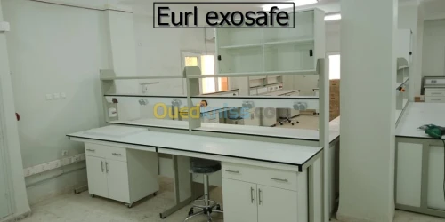 EQUIPEMENT DE LABORATOIRE
