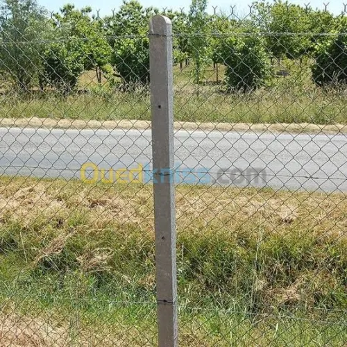 Clôture des jardins   et terrain