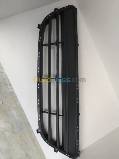 GRILLE HYUNDAI I20 86561-1J500