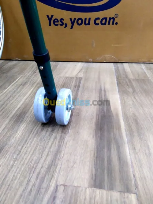 Déambulateur Rollator à 2 roues 8”