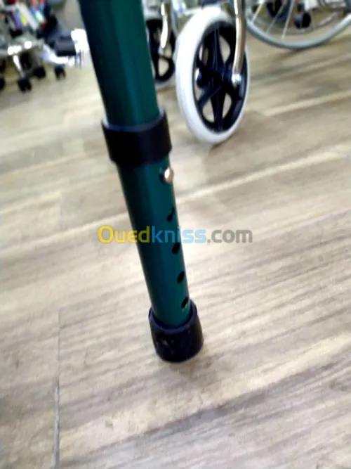 Déambulateur Rollator à 2 roues 8”
