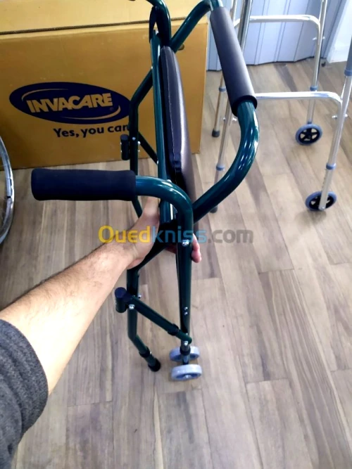 Déambulateur Rollator à 2 roues 8”