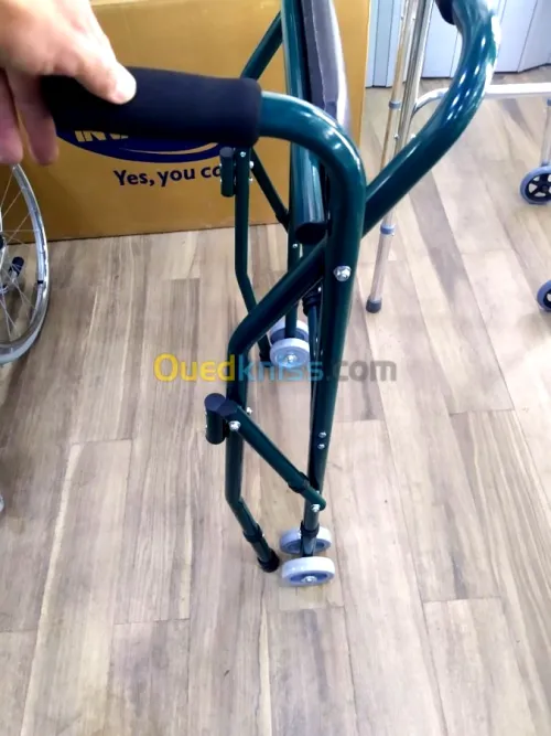Déambulateur Rollator à 2 roues 8”