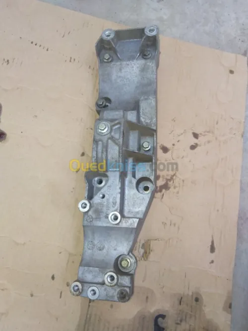 Moteur Ford transit 2.4