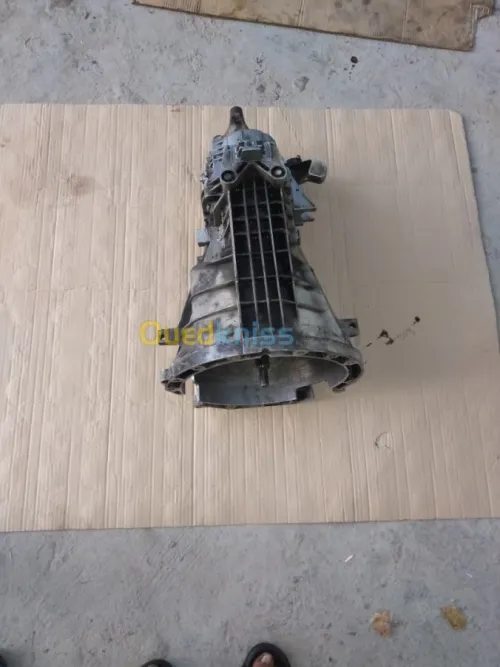 Moteur Ford transit 2.4