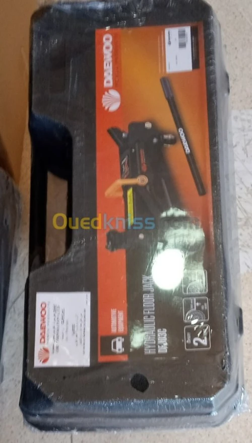 Kit cric et  2 chandelles  Daewoo 2Ton