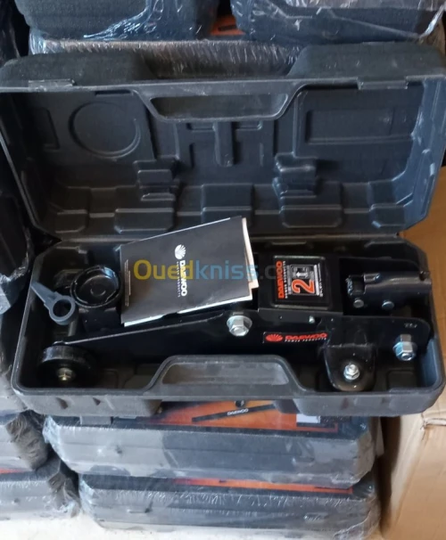 Kit cric et  2 chandelles  Daewoo 2Ton