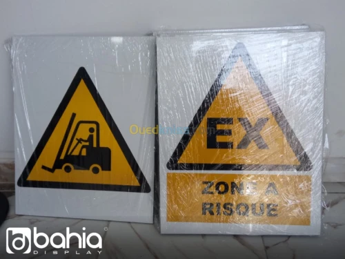 Plaques Et Panneaux Signalétiques  