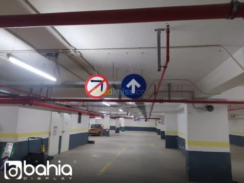 Plaques Et Panneaux Signalétiques  