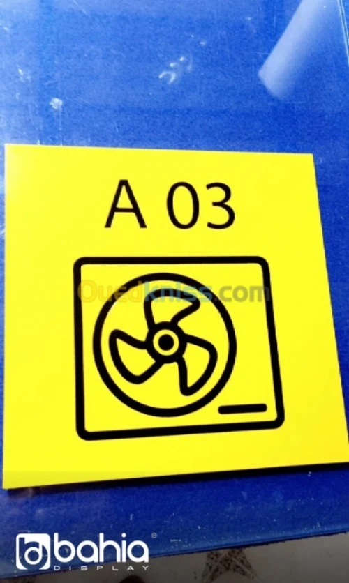 Plaques Et Panneaux Signalétiques  