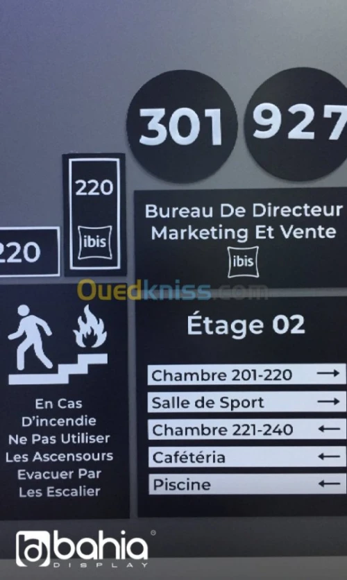 Plaques Et Panneaux Signalétiques  